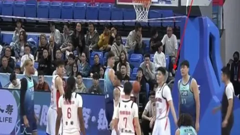 曼联对阵利兹联：主场胜算解析